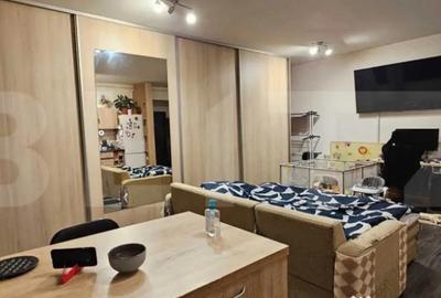 Apartament cu 2 camere semidecomandat, mobilat în Stupini