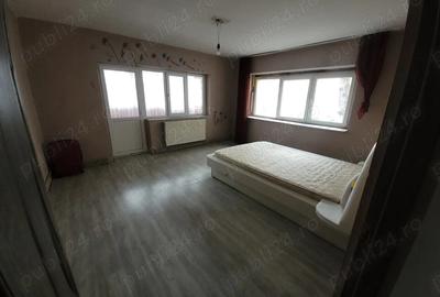 Apartament cu 3 camere decomandat în Central - 8