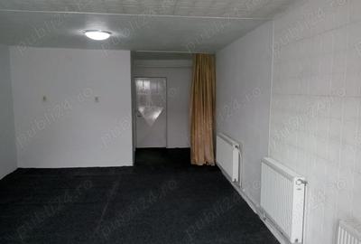 Spațiu comercial, de 35 mp, în 1 Mai - 3