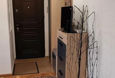 Apartament cu 2 camere decomandat în Micro 1 - 3