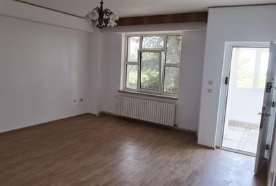 Casă cu 4 camere cu Teren 1438 Mp în Vărsătura - 23