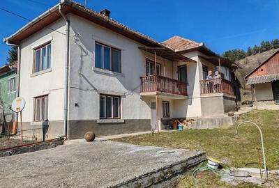 Casă cu 4 camere în Suceagu - 3