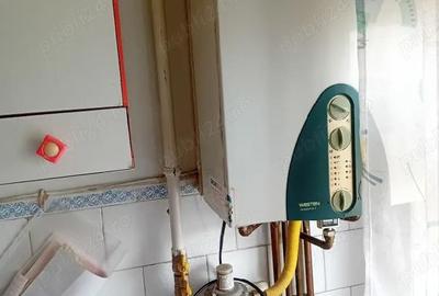 Apartament cu 2 camere decomandat în Dărmănești - 4