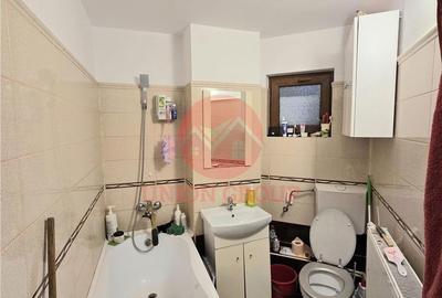 Apartament cu 3 camere, mobilat în Sud - 1