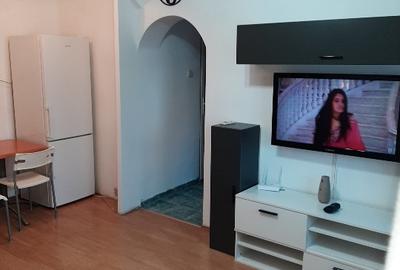 Apartament cu 3 camere semidecomandat în Gorjului - 5