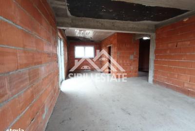 Casă cu 4 camere cu Teren 500 Mp în Central - 10