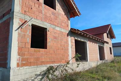 Duplex la ro?u -Herneacova -Timi? - 2