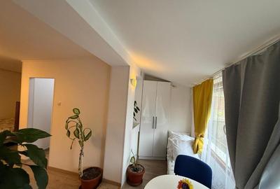 Garsoniera mobilata ?i utilata complet-zona Miorita - 6