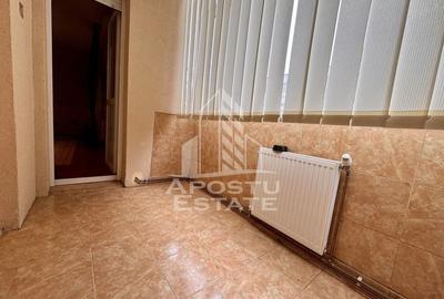 Apartament cu 3 camere decomandat, mobilat în Traian - 9