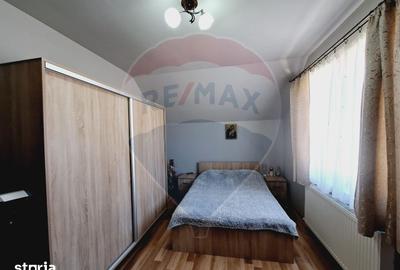 Casă cu 5 camere cu Teren 2100 Mp în Hidiș - 15