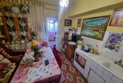 Apartament cu 4 camere decomandat în Cornitoiu - 7