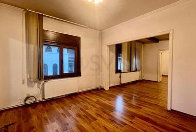 Apartament cu 3 camere semidecomandat, mobilat în Dorobanți