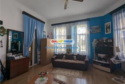 Armeneasca etaj vila 5 camere ,suprafata 183 mp, loc parcare - 4