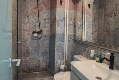 Apartament cu 3 camere de vânzare în zona 13 Septembrie - 7