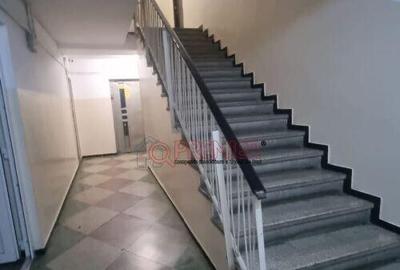 Apartament cu 3 camere decomandat în Brâncoveanu