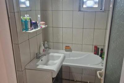 De vanzare apartament 3 camere in Pite?ti Arges - 14