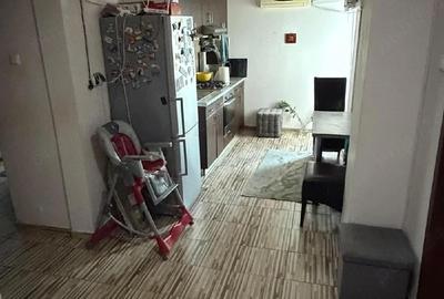 Apartament cu 3 camere decomandat în Crângași - 5