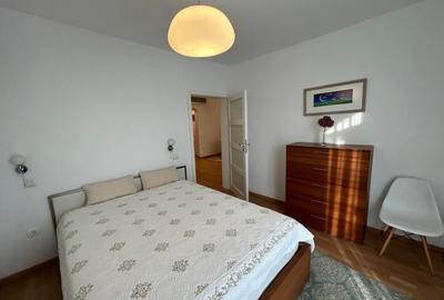 Apartament cu 3 camere decomandat, mobilat în P-ța Universității - 8