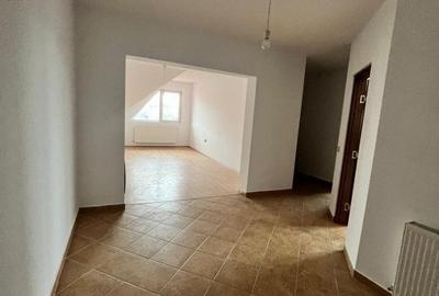 Apartament 2 camere, 67 mp,  zona Radauti