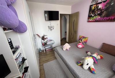 Apartament 2 camere cu balcon si pivnita zona Vasile Aaron - 2