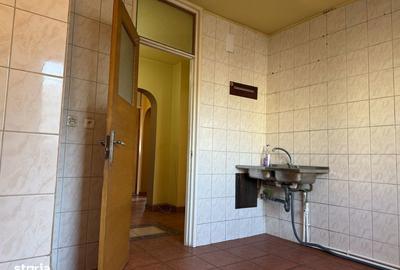 Apartament cu 3 camere în Rahova - 7