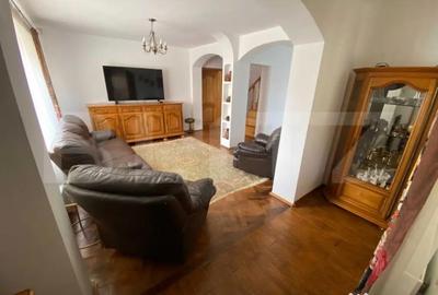 Casă cu 7 camere cu Teren 587 Mp în Valea - 6