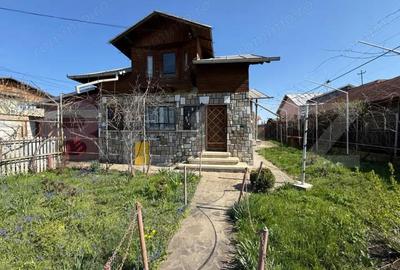 Casă cu Teren 2800 Mp în Păulești - 2