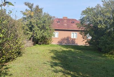 Casă individuală cu 8 camere cu Teren 8000 Mp în Bușca - 1