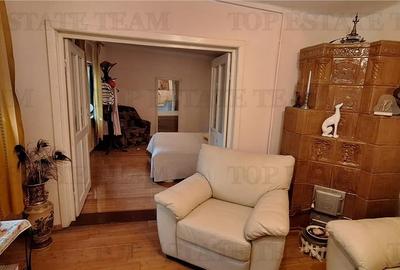 Casa rustica cu curte, 3 camere, zona Tabacarie, Constanta - 2