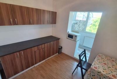 Girocului-Lidia | 3 Camere | Etaj intermediar | Garaj + Boxa | Centrala proprie