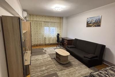 Apartament cu 2 camere decomandat în Central - 1