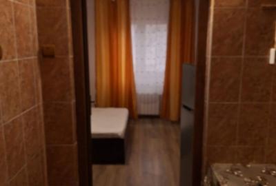 Garsonieră decomandată în Central - 2