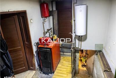 Casă cu 4 camere cu Canalizare în Central