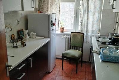Apartament cu 2 camere semidecomandat în Titan - 1