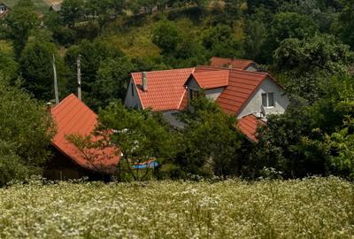 Casă cu 4 camere în Central - 1