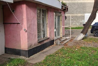 Spațiu comercial, de 71 mp, în Central - 3