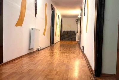 Vila de vanzare in Parcul national Piatra Craiului - 7