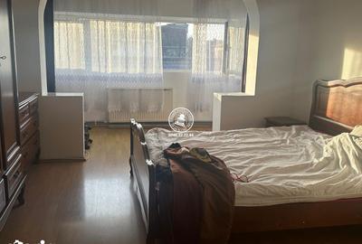 Apartament cu 3 camere decomandat în Central - 3