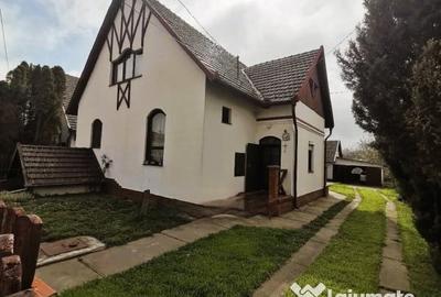 Casă cu 4 camere cu Teren 630 Mp în Central - 11