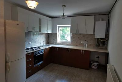 Apartament cu 2 camere semidecomandat în Cuparu - 4