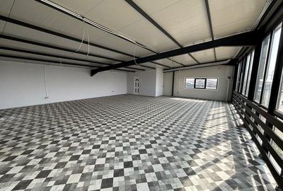 Spațiu comercial, de 390 mp, în Central - 3