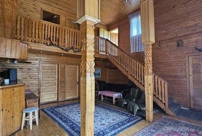 CASA DE VACANTA + TEREN PROPRIETATE IN STATIUNEA MONTANA SLANIC MOLDOVA - 1