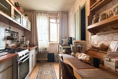 Apartament cu 3 camere decomandat în Berceni - 16