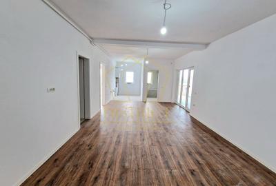 Apartament cu 2 camere semidecomandat în Moșnița Nouă - 1