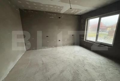 Casă cu 3 camere cu Teren 1300 Mp în Central - 2