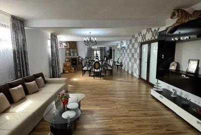 Vila P+ Et 1, Bulevardul Bucuresti - 8
