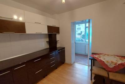 Apartament cu 3 camere decomandat în Siderurgiștilor - 3