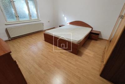 Apartament cu 3 camere decomandat, mobilat în Sub Arini - 3