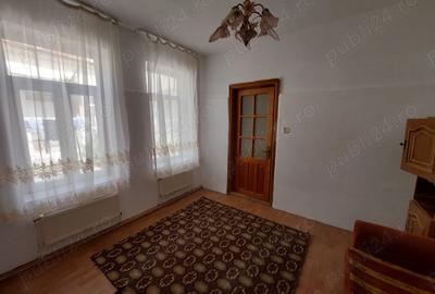 Casă cu 2 camere în Central - 2