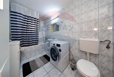 Casă cu 8 camere cu Teren 720 Mp în Central - 36